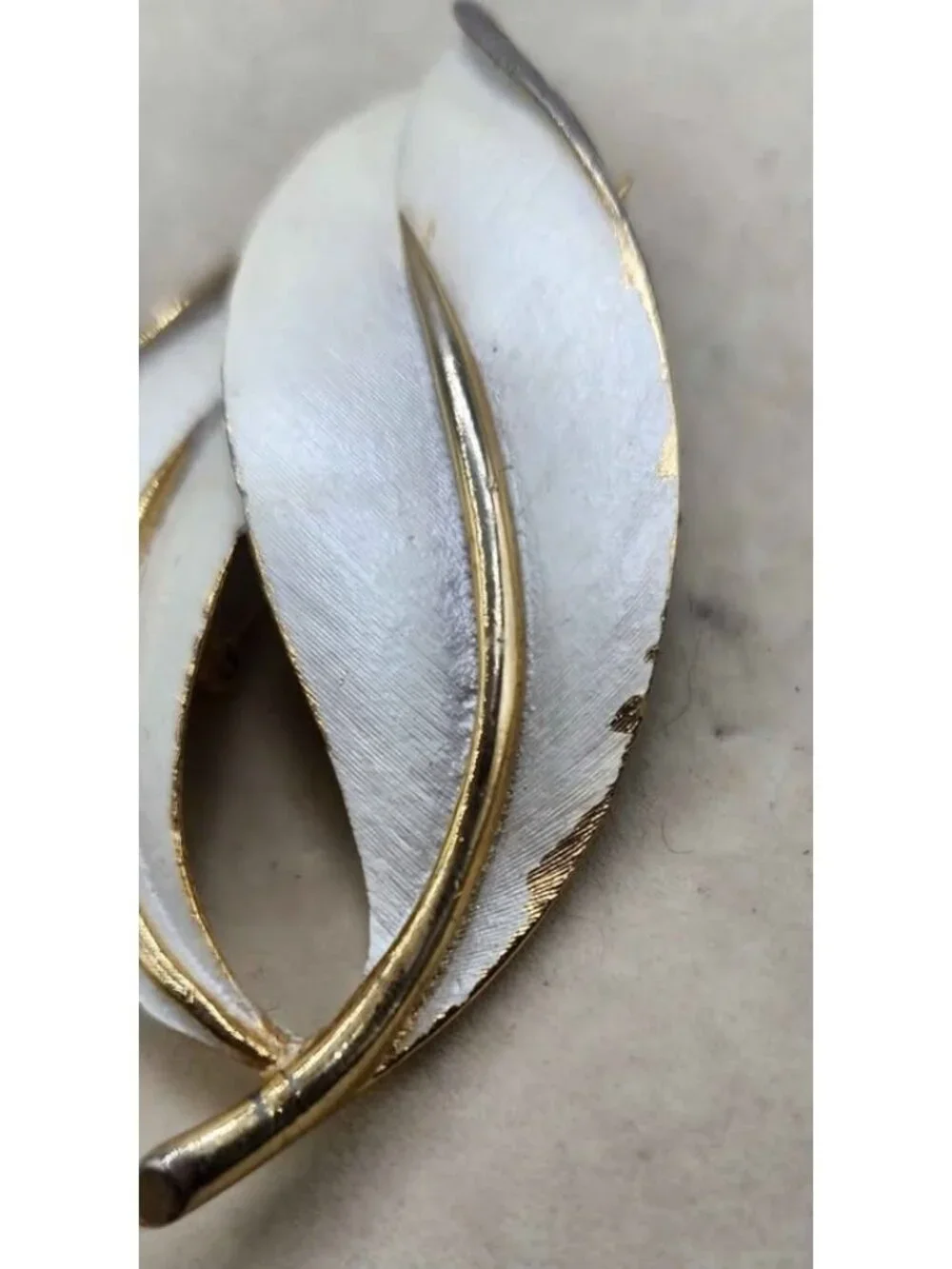 Sarah Coventry Gold Tone White Enamel Double Leaf Brooch